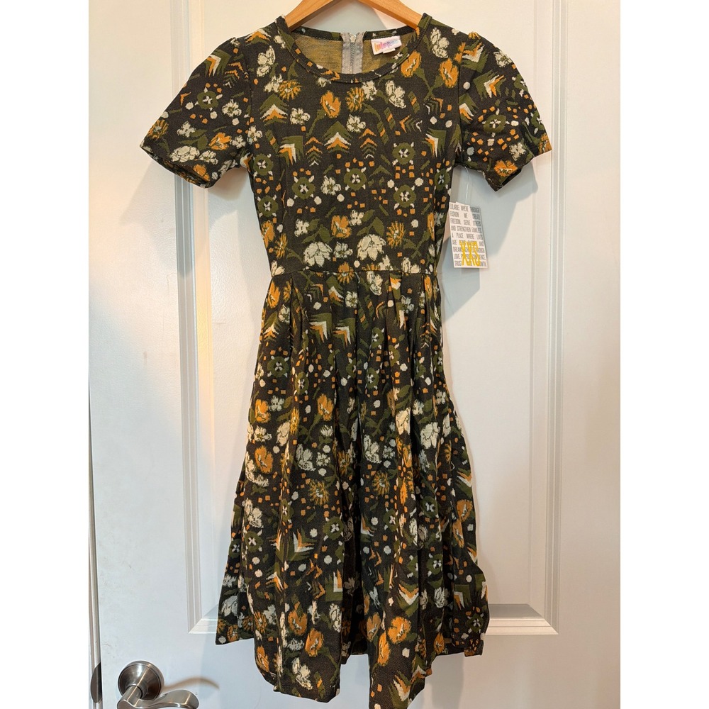 LuLaRoe Amelia Dress XXS NWT Green Floral Jacquard Knit Fit Flare Short Sleeve